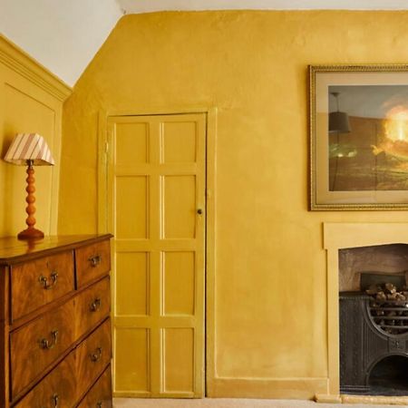 Clarendon Cottage Enfield Bagian luar foto